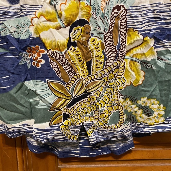 SPA Womens Vintage Hawaiian Shell Beaded Button Top - Picture 6 of 7